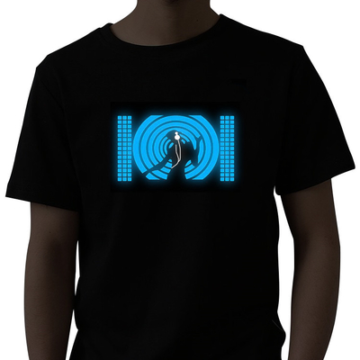 O som do DJ do partido ativou a camisa do diodo emissor de luz T ilumina acima a roupa do equalizador