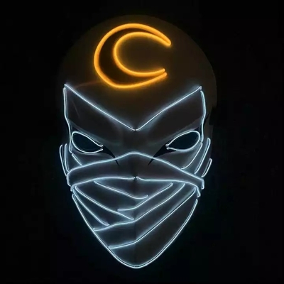 O cavaleiro Halloween Light Up da lua conduziu a incandescência material do Pvc da máscara na obscuridade