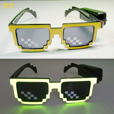 Os vidros luminosos macios do diodo emissor de luz iluminam os óculos de sol sem fio que incandescem na obscuridade