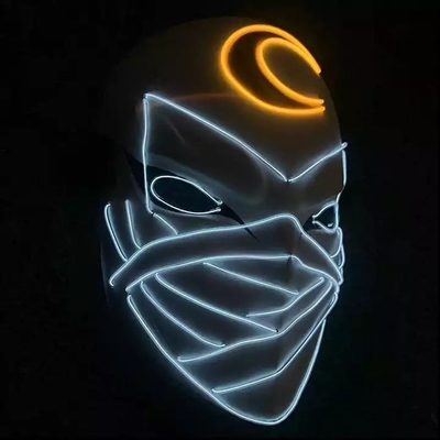 O cavaleiro Halloween Light Up da lua conduziu a incandescência material do Pvc da máscara na obscuridade
